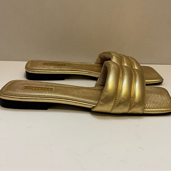 Top shop Pampas Padded Flat Sandals in Gold 40 - Picture 8 of 10